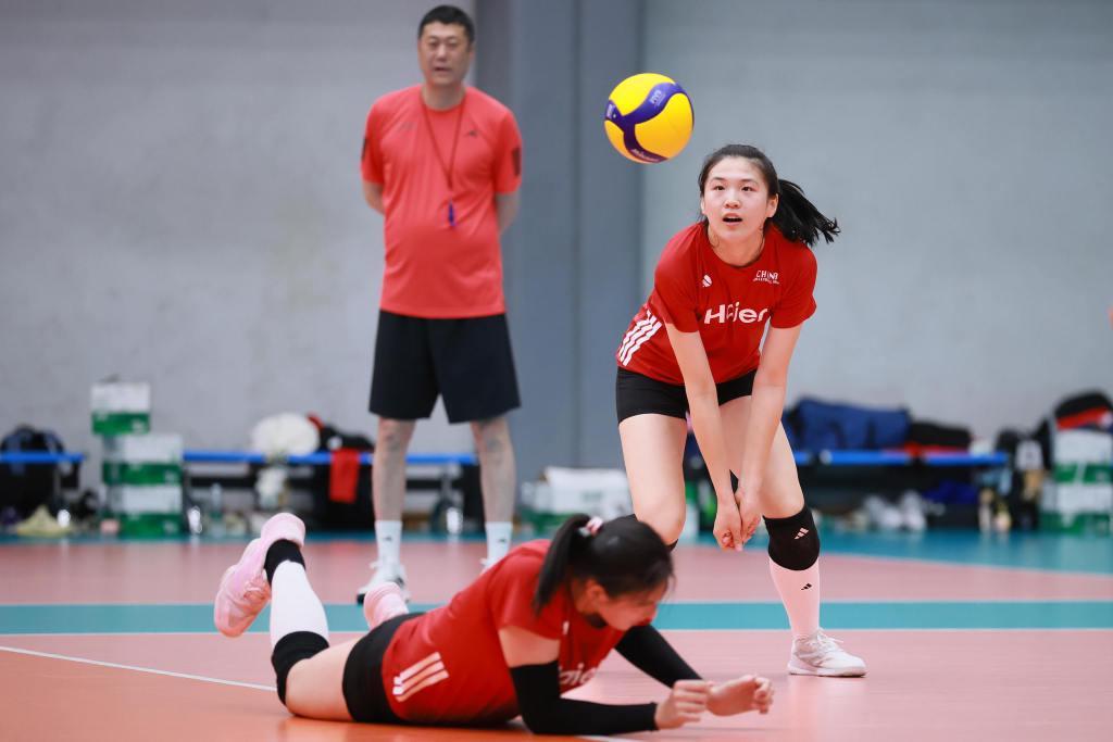 开云官网-体坛联播｜中国女排、中国女足今日出战，U19男足遭遇失利